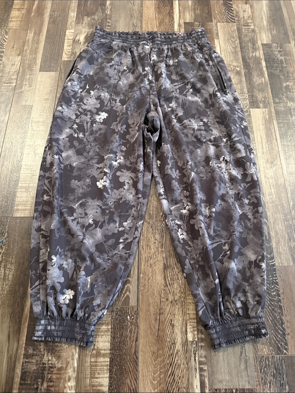 Athleta Charcoal Floral Elastic Waist Joggers